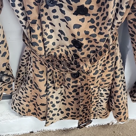 Ladies leapord short trench coat - Picture 4 of 7